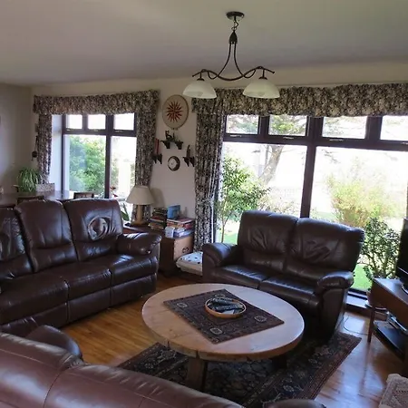 ベッド・アンド・ブレックファスト The Stone House 3*