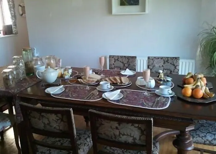 فندق مبيت وإفطار The Stone House 3*