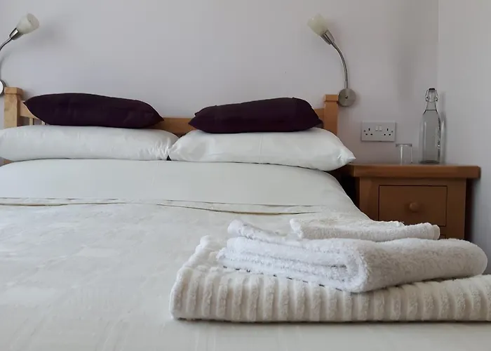 فندق مبيت وإفطار The Stone House 3*